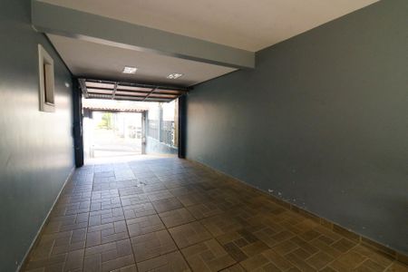 Casa à venda com 169m², 3 quartos e 3 vagas Casa à venda com 169m², 3 quartos e 3 vagasGaragem