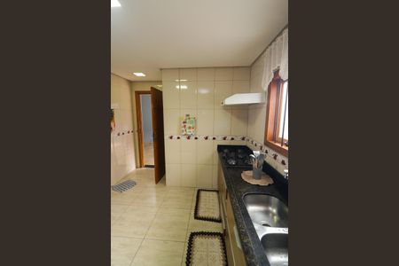 Casa à venda com 169m², 3 quartos e 3 vagas Casa à venda com 169m², 3 quartos e 3 vagasCozinha