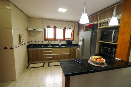 Casa à venda com 169m², 3 quartos e 3 vagas Casa à venda com 169m², 3 quartos e 3 vagasCozinha