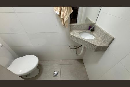 Apartamento à venda com 81m², 2 quartos e 1 vagaCobertura - Banheiro