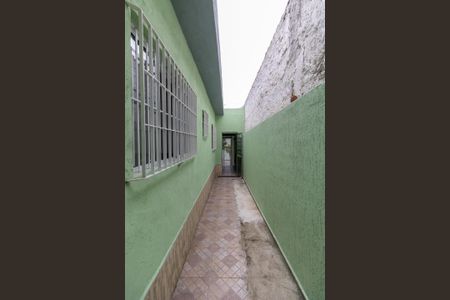 Casa à venda com 170m², 3 quartos e 2 vagas Casa à venda com 170m², 3 quartos e 2 vagasCorredor