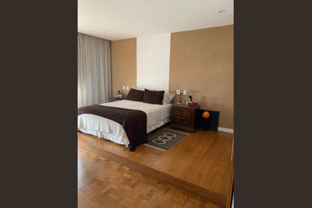 Apartamento à venda com 320m², 4 quartos e 2 vagas