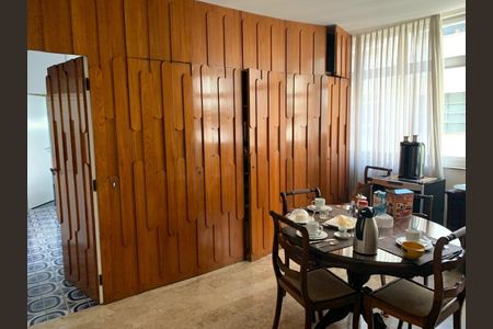 Apartamento à venda com 320m², 4 quartos e 2 vagas