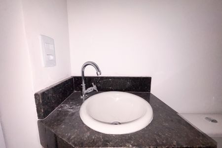 Apartamento para alugar com 28m², 1 quarto e sem vaga Apartamento para alugar com 28m², 1 quarto e sem vagaBanheiro