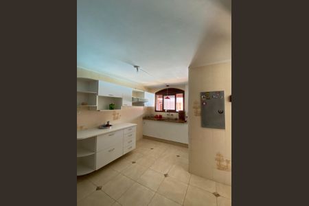 Casa à venda com 300m², 4 quartos e 5 vagas