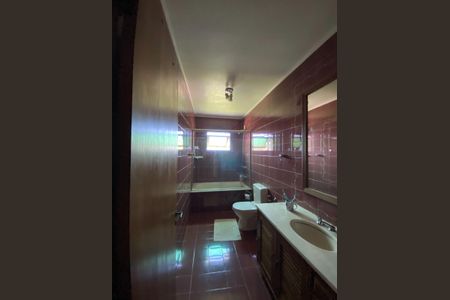 Casa à venda com 300m², 4 quartos e 5 vagas