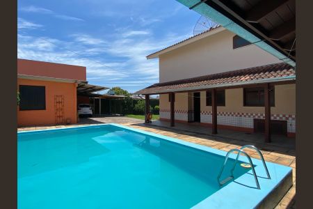 Casa à venda com 300m², 4 quartos e 5 vagas