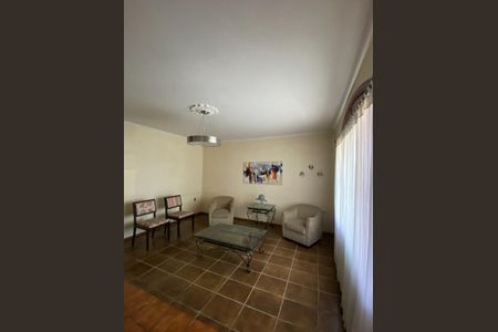 Casa à venda com 300m², 4 quartos e 5 vagas