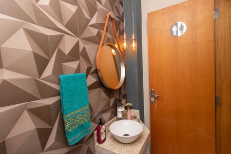 Casa à venda com 131m², 3 quartos e 2 vagas Casa à venda com 131m², 3 quartos e 2 vagasLavabo da Sala