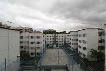 Sala 2 - Vista de apartamento para alugar com 2 quartos, 70m² em Freguesia (jacarepaguá), Rio de Janeiro