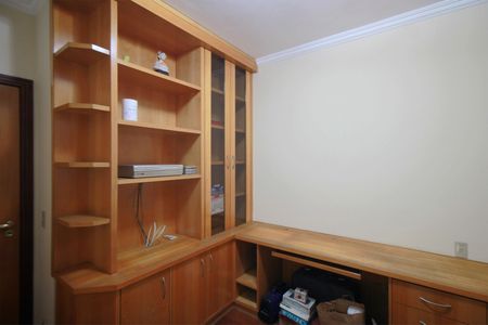 Apartamento à venda com 114m², 4 quartos e 2 vagasQuarto 3