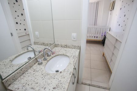 Apartamento à venda com 104m², 3 quartos e 2 vagas Apartamento à venda com 104m², 3 quartos e 2 vagasBanheiro da Suíte 1