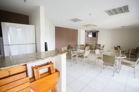 Apartamento à venda com 104m², 3 quartos e 2 vagas Apartamento à venda com 104m², 3 quartos e 2 vagasÁrea comum - Salão de festas