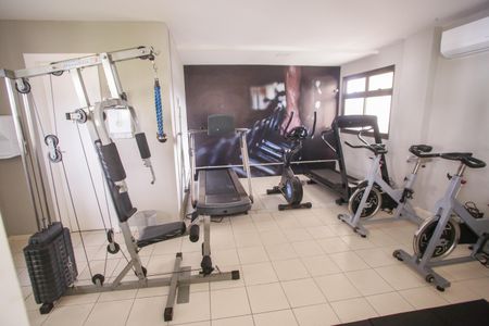 Apartamento à venda com 104m², 3 quartos e 2 vagas Apartamento à venda com 104m², 3 quartos e 2 vagasÁrea comum - Academia