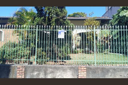 Casa à venda com 200m², 4 quartos e 2 vagas Casa à venda com 200m², 4 quartos e 2 vagasplaca instalada 06/08/2025 GANU-81