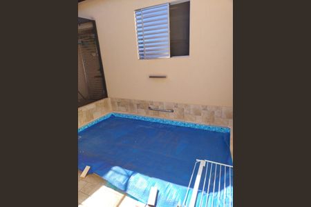 Casa de condomínio para alugar com 131m², 3 quartos e 2 vagas Casa de condomínio para alugar com 131m², 3 quartos e 2 vagasPiscina