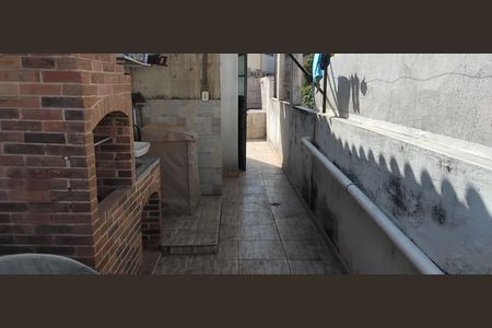 Casa à venda com 122m², 2 quartos e 1 vagaÁrea de Serviço