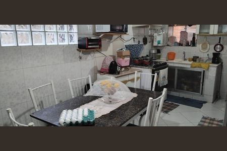 Casa à venda com 122m², 2 quartos e 1 vagaCozinha