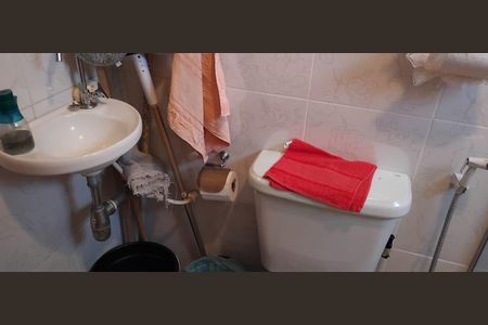 Casa à venda com 122m², 2 quartos e 1 vagaBanheiro 2