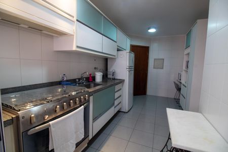 Apartamento para alugar com 100m², 3 quartos e 2 vagas Apartamento para alugar com 100m², 3 quartos e 2 vagasCozinha