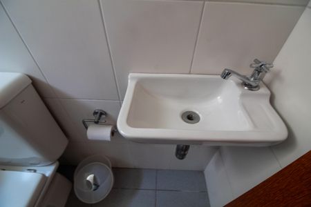 Apartamento para alugar com 100m², 3 quartos e 2 vagas Apartamento para alugar com 100m², 3 quartos e 2 vagasBanheiro de Serviço