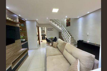 Foto 01 de casa à venda com 3 quartos, 140m² em Vila Curuçá, Santo André
