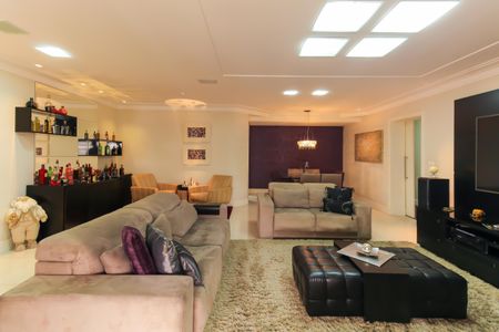 Apartamento à venda com 230m², 4 quartos e 4 vagasSala