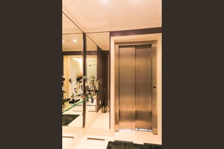 Apartamento à venda com 230m², 4 quartos e 4 vagasHall de entrada