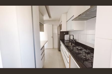 Apartamento à venda com 62m², 2 quartos e 2 vagasCozinha