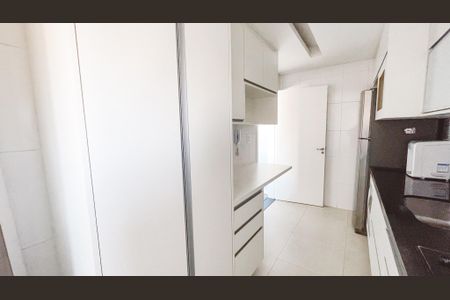 Apartamento à venda com 62m², 2 quartos e 2 vagasCozinha