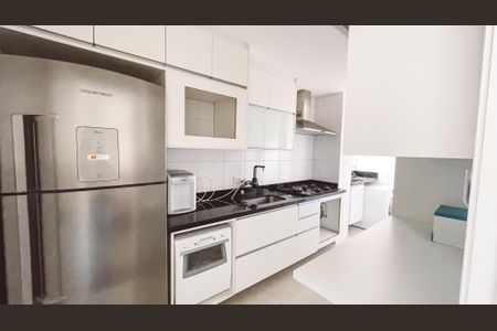 Apartamento à venda com 62m², 2 quartos e 2 vagasCozinha