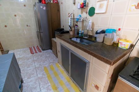 Casa à venda com 99m², 3 quartos e 2 vagas Casa à venda com 99m², 3 quartos e 2 vagasCozinha