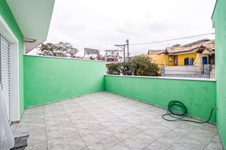 Casa à venda com 200m², 3 quartos e 3 vagas Casa à venda com 200m², 3 quartos e 3 vagasVaranda