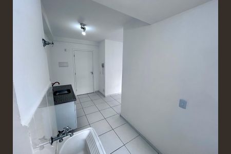 Apartamento para alugar com 42m², 2 quartos e 1 vaga Apartamento para alugar com 42m², 2 quartos e 1 vagaCozinha e Área de Serviço
