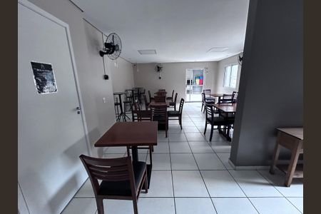 Apartamento para alugar com 42m², 2 quartos e 1 vaga Apartamento para alugar com 42m², 2 quartos e 1 vagaÁrea comum - Salão de festas