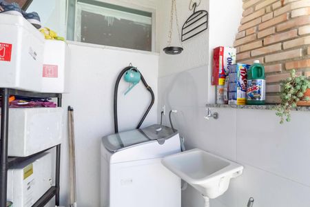 Apartamento à venda com 110m², 2 quartos e 1 vaga Apartamento à venda com 110m², 2 quartos e 1 vagaÁrea de serviço