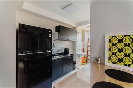 Apartamento à venda com 41m², 2 quartos e sem vaga Apartamento à venda com 41m², 2 quartos e sem vagaCozinha e Área de Serviço