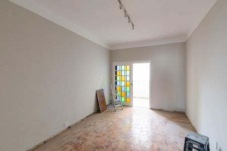 Apartamento à venda com 240m², 3 quartos e 1 vaga Apartamento à venda com 240m², 3 quartos e 1 vagaSuíte
