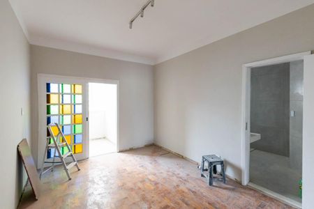 Apartamento à venda com 240m², 3 quartos e 1 vaga Apartamento à venda com 240m², 3 quartos e 1 vagaSuíte