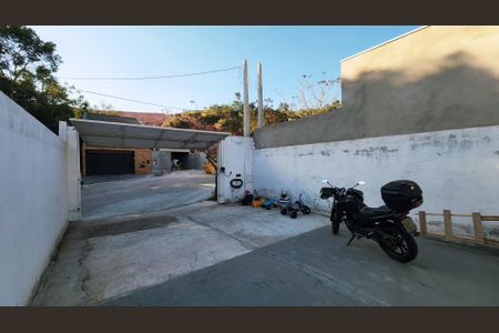 Casa à venda com 120m², 2 quartos e 3 vagasGaragem