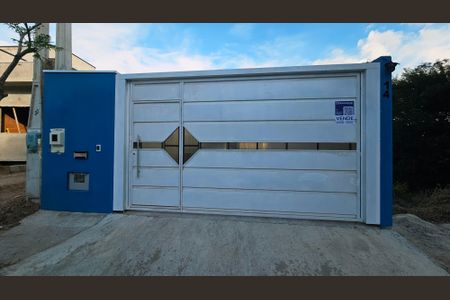 Casa à venda com 120m², 2 quartos e 3 vagasFachada