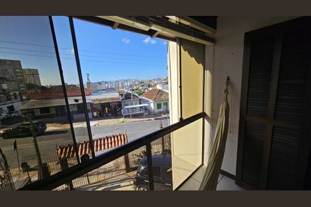 Casa à venda com 164m², 4 quartos e 3 vagas Casa à venda com 164m², 4 quartos e 3 vagasVista