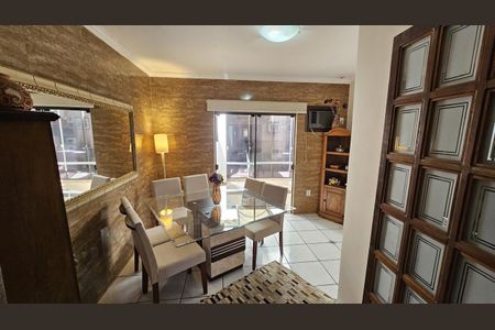 Casa à venda com 164m², 4 quartos e 3 vagas Casa à venda com 164m², 4 quartos e 3 vagasSala de Jantar