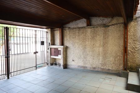 Casa à venda com 127m², 3 quartos e 2 vagasGaragem