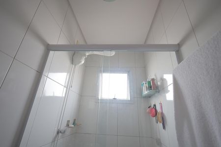 Apartamento à venda com 96m², 2 quartos e 1 vaga Apartamento à venda com 96m², 2 quartos e 1 vagaBanheiro da Suíte