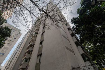 Apartamento para alugar com 72m², 2 quartos e 1 vaga Apartamento para alugar com 72m², 2 quartos e 1 vagaFachada