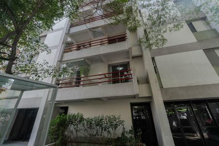 Apartamento para alugar com 72m², 2 quartos e 1 vaga Apartamento para alugar com 72m², 2 quartos e 1 vagaFachada