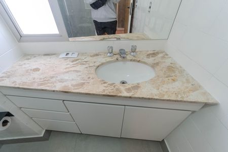 Apartamento para alugar com 72m², 2 quartos e 1 vaga Apartamento para alugar com 72m², 2 quartos e 1 vagaBanheiro