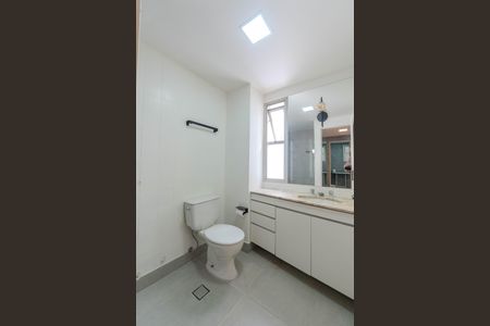 Apartamento para alugar com 72m², 2 quartos e 1 vaga Apartamento para alugar com 72m², 2 quartos e 1 vagaBanheiro