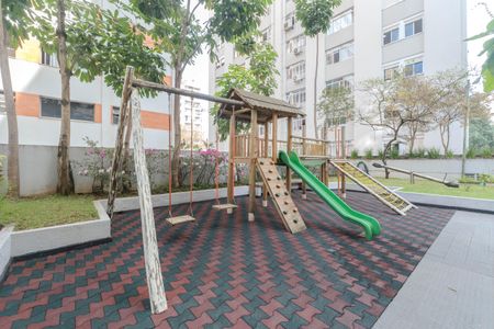 Apartamento para alugar com 72m², 2 quartos e 1 vaga Apartamento para alugar com 72m², 2 quartos e 1 vagaÁrea comum - Playground